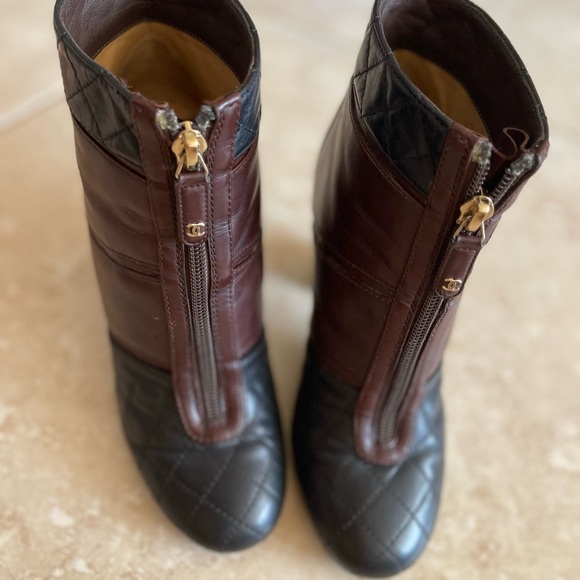 CHANEL Quilted Black and Brown Ankle Boots - Picture 1 of 3